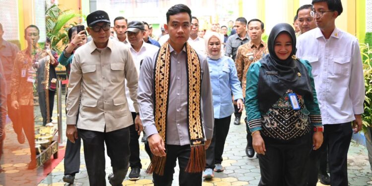 Tinjau Pelatihan Vokasi di SMKN 4 Bandar Lampung, Wapres Dukung Penguatan SDM Berdaya Saing Global