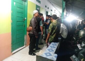 Mahasiswa Perguruan Tinggi di Bandar Lampung di temukan meninggal dunia di dalam kamar Kost Posisi badan terlentang tanpa memakai baju