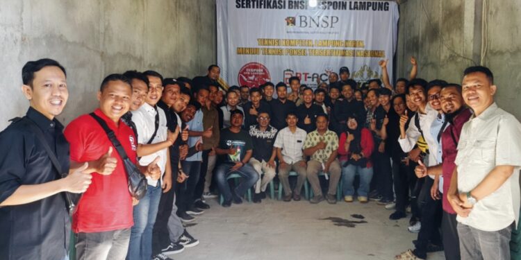 55 Teknisi Ponsel Lampung Ikuti Sertifikasi BNSP Bersama Tespoin dan LSP Teknologi Digital