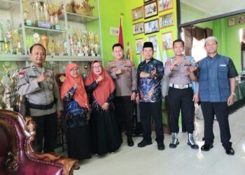 SMP Negeri 17 Gelar Pembagian Raport dan Sosialisasi Kenakalan Remaja