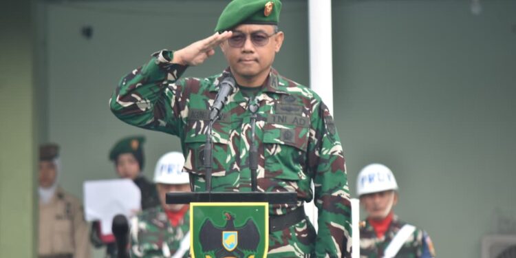 Upacara Bulanan Kasilog Kasrem 043/Gatam Bacakan Amanat Pangdam XXI/RI