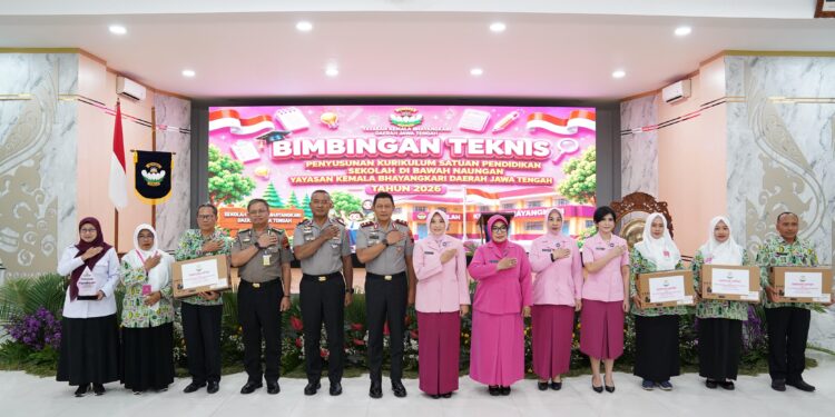 Polda Jateng Tingkatkan Kompetensi Guru dan Kepala Sekolah melalui Bimtek Penyusunan Kurikulum Satuan Pendidikan