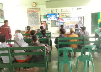 Koramil 421-09/Tanjung Bintang Gelar Nobar Bola Gembira, Suasana Penuh Keceriaan dan Kebersamaan
