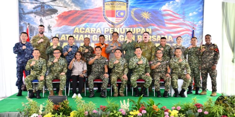 Latgabma Malindo Darsasa 12AB/2026 Resmi Ditutup, TNI-ATM Perkuat Kesiapsiagaan Dan Kerja Sama Kemanusiaan 