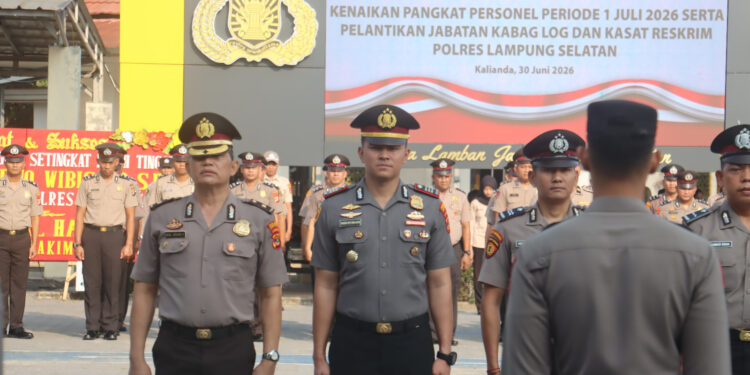 AKBP Toni Kasmiri Pimpin Kenaikan Pangkat 52 Personel dan Lantik Kabag Log serta Kasat Reskrim Polres Lampung Selatan