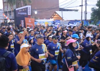 Ribuan Langkah Warnai Hari Bhayangkara ke-80, 5.745 Pelari Ramaikan Bhayangkara Half Marathon 2026