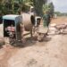BABINSA KORAMIL 04/SBW GOTONG ROYONG PENGECORAN JALAN HASIL SWADAYA MASYARAKAT