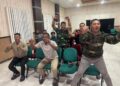 Nobar Bareng TNI-Warga, Korem 043/Gatam Buktikan Sepak Bola Pemersatu Bangsa