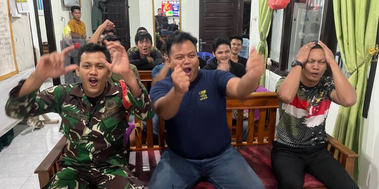 Kodim 0429/Lamtim Gelar 16 Titik Nobar Piala Dunia 2016