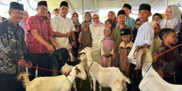 Peringati Tahun Baru Islam 1448 H, Keluarga Besar H. Heri Kustanto (NJA) menyantuni 206 Anak Yatim/Piatu, yatim piatu dari 9 Desa se-Kecamatan Way Jepara