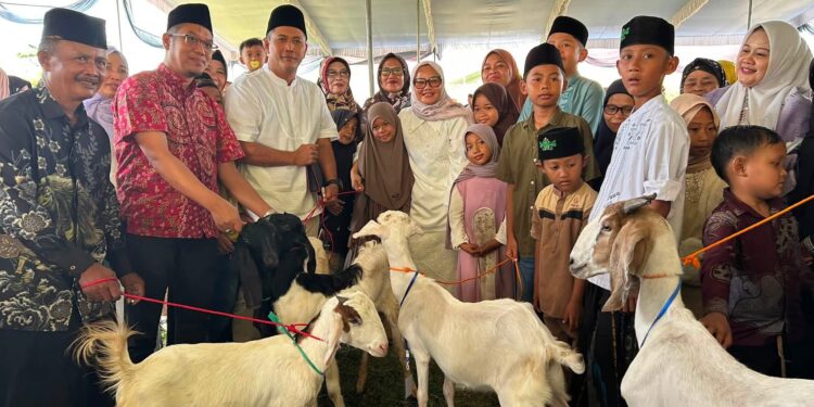 Peringati Tahun Baru Islam 1448 H, Keluarga Besar H. Heri Kustanto (NJA) menyantuni 206 Anak Yatim/Piatu, yatim piatu dari 9 Desa se-Kecamatan Way Jepara