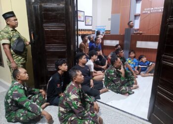 RUMAH WARGA JADI STADION NOBAR PIALA DUNIA