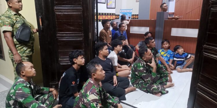 RUMAH WARGA JADI STADION NOBAR PIALA DUNIA