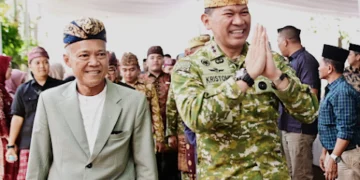 Pangdam XXI/Radin Inten Mayjend. TNI Kristomei Siantur Resmi Jadi Orang Abung Marga Nunyai