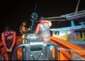 Respons Cepat Basarnas, Empat Nelayan Selamat dari Insiden Kapal Mati Mesin di Krakatau