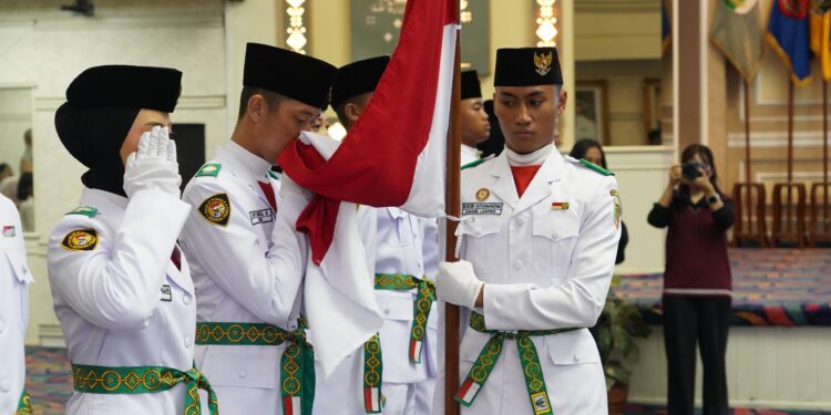 Kasrem 043/Gatam Hadiri Pengukuhan Paskibraka Provinsi Lampung 2026