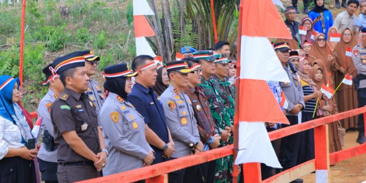 Dukung Peningkatan Ekonomi Masyarakat, Kapolda Lampung Resmikan Jembatan Merah Putih Presisi