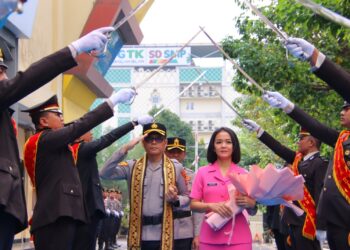 Pedang Pora Sambut Kombes Herbin Sianipar, Babak Baru Kepemimpinan di Polresta Bandar Lampung