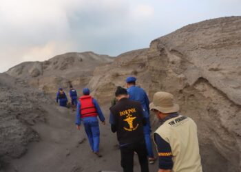 Patroli Kolaborasi Polres Lampung Selatan-BKSDA di Krakatau, Speedboat Wisatawan Berbalik Arah