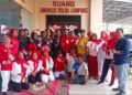 Meriahkan HUT RI ke-81, Pejabat Utama Polda Lampung Joget Balon Bersama Jurnalis