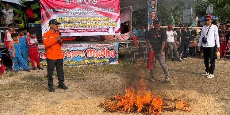 Tindaklanjuti Edaran Bupati Pringsewu, Destana Kresnomulyo Barat Gelar Pelatihan dan Simulasi Penanganan Karhutla