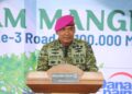PEDULI MASYARAKAT DAN LINGKUNGAN, BRIGIF 4 MAR/BS MENGGELAR BAKTI SOSIAL, BAKTI KESEHATAN DAN PENANAMAN MANGROVE DALAM RANGKA MEMPERINGATI HUT KE-81 TNI
