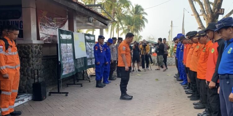 HARI KETUJUH, TIM SAR GABUNGAN PERLUAS PENCARIAN DELAPAN PENUMPANG SPEED BOAT HILANG KONTAK DI SELAT SUNDA