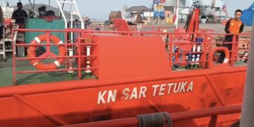 OPERASI SAR HARI KESEMBILAN, TIM SAR GABUNGAN KERAHKAN 22 ALUT AIR UNTUK MENCARI DELAPAN KORBAN SPEED BOAT HILANG KONTAK