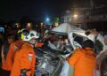 DUA ORANG TERJEPIT DALAM KECELAKAAN MOBIL DI CANDIMAS, KEDUANYA BERHASIL DIEVAKUASI SELAMAT