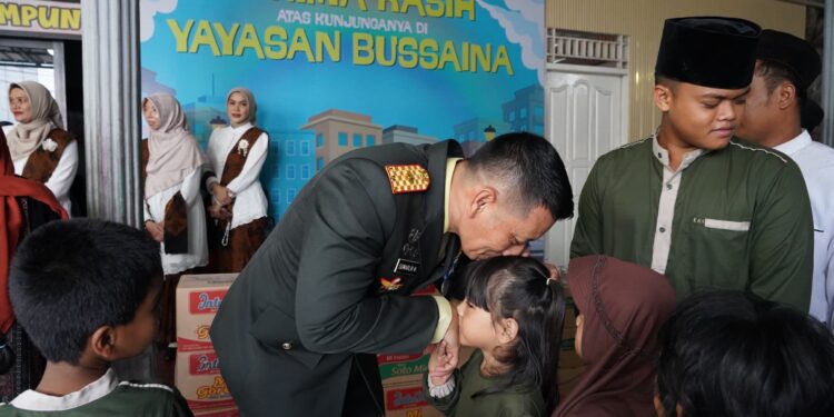 Tak Sekadar Upacara, HUT ke-81 TNI di Lampung Diisi Anjangsana ke Panti Asuhan