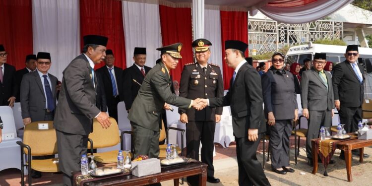 Semangat Pancasila Bergema di Lampung, Danrem Hadiri Upacara Provinsi, Kasrem Jadi Irup di Makorem